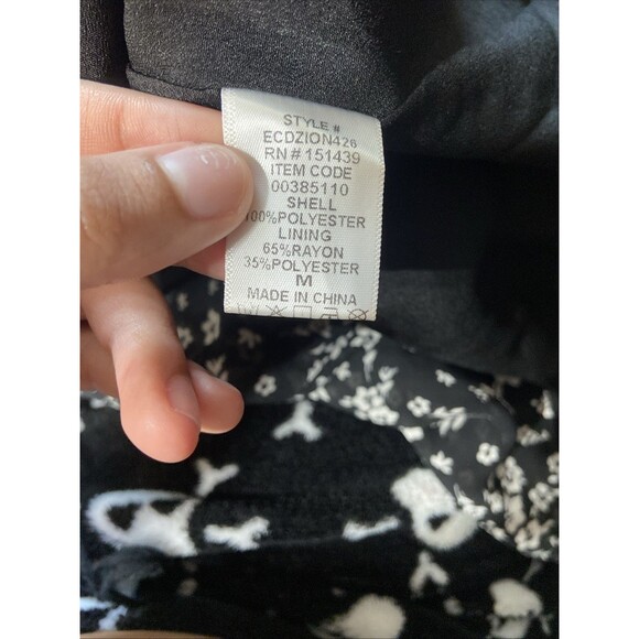 Forever 21 Black Daisy Smocked Long Sleeve Square-Neck Mini Dress – Size M - Picture 8 of 9